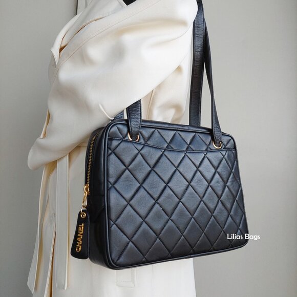 CHANEL Black Lambskin Leather Quilted Matelasse Double Pocket Shoulder Bag - Picture 1 of 15